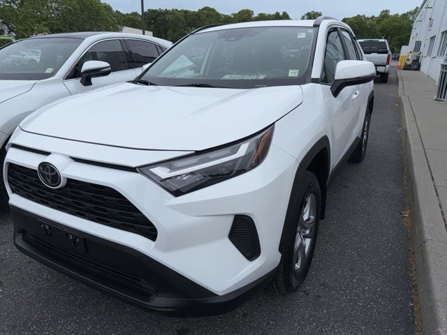 2023 Toyota RAV4 XLE AWD's photo