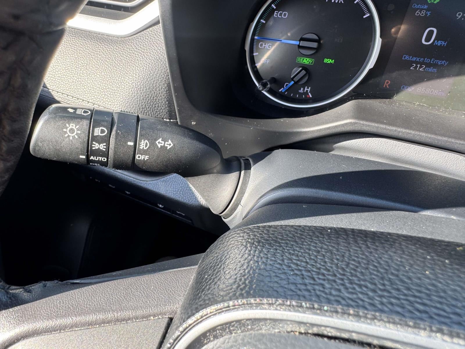 2020 Toyota RAV4 Hybrid XLE