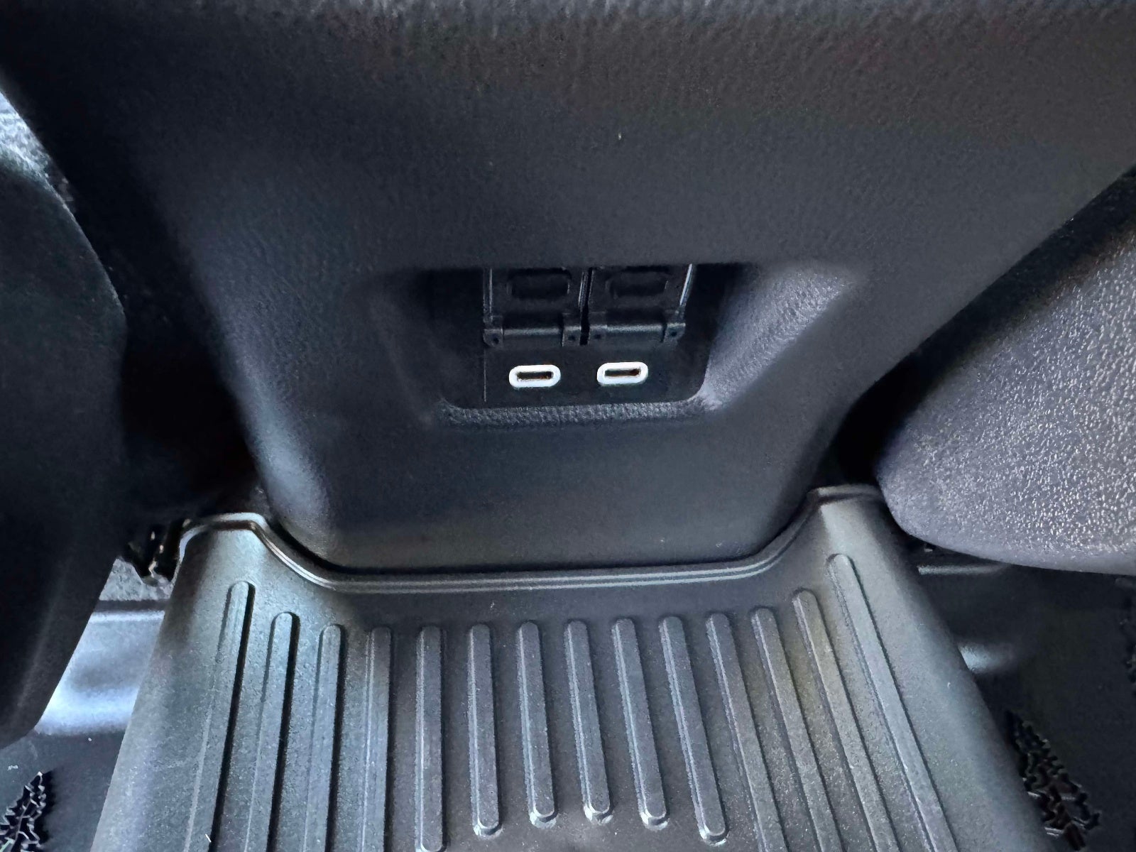 2023 Toyota RAV4 Hybrid Woodland Edition