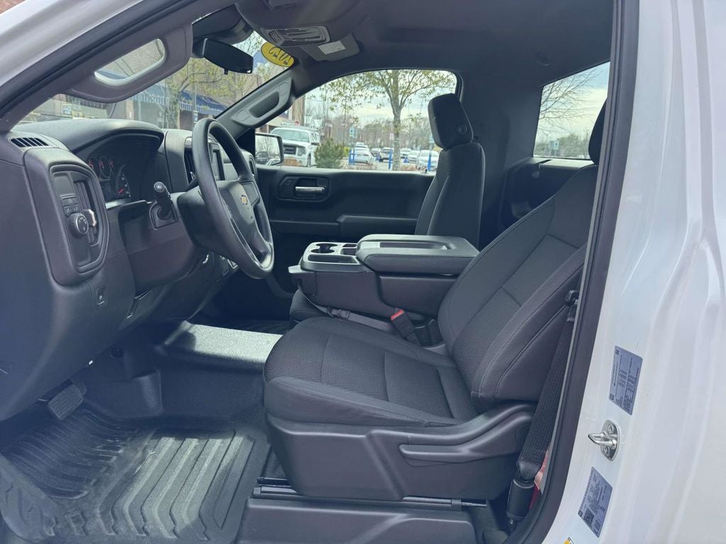 2025 Chevrolet Silverado 1500 WT