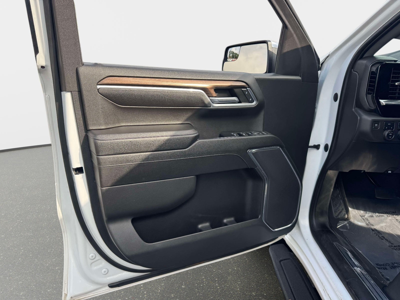 2023 Chevrolet Silverado 1500 LT Texas Edition