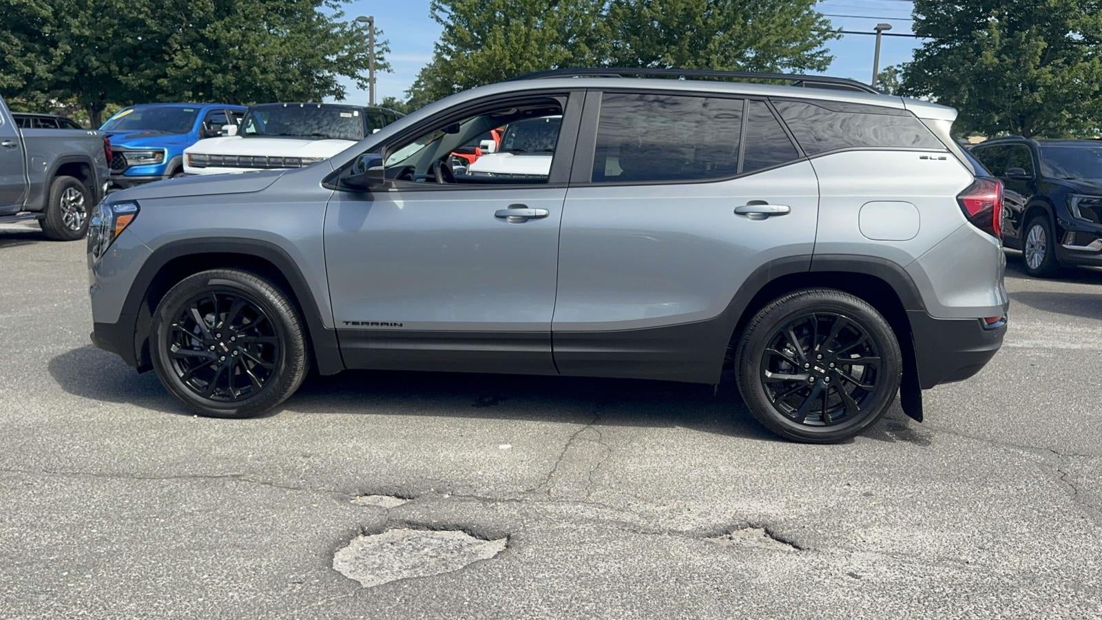 2023 GMC Terrain SLE