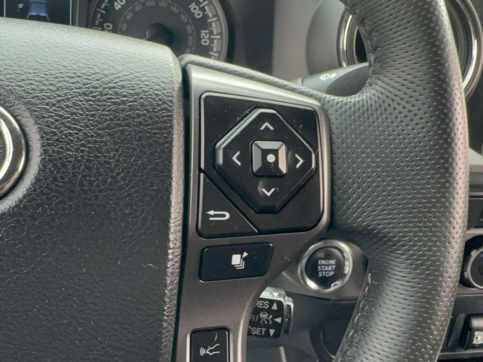 2022 Toyota Tacoma TRD Sport V6