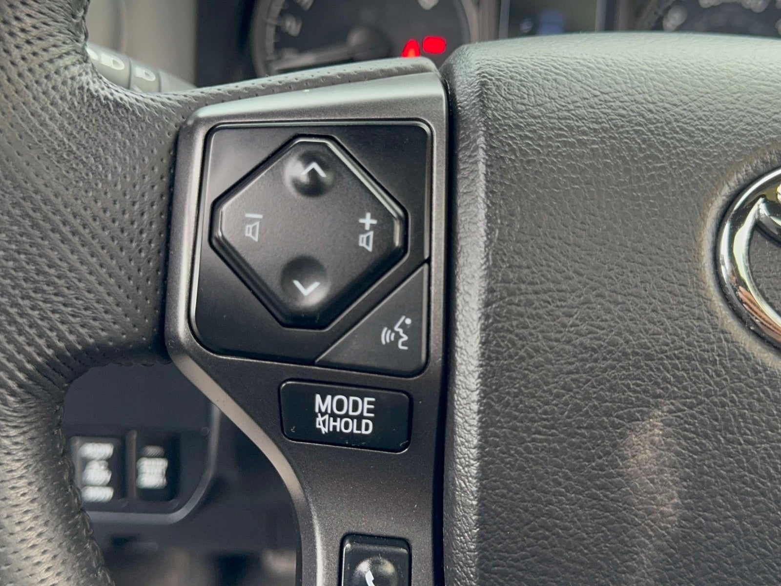 2022 Toyota Tacoma TRD Sport V6