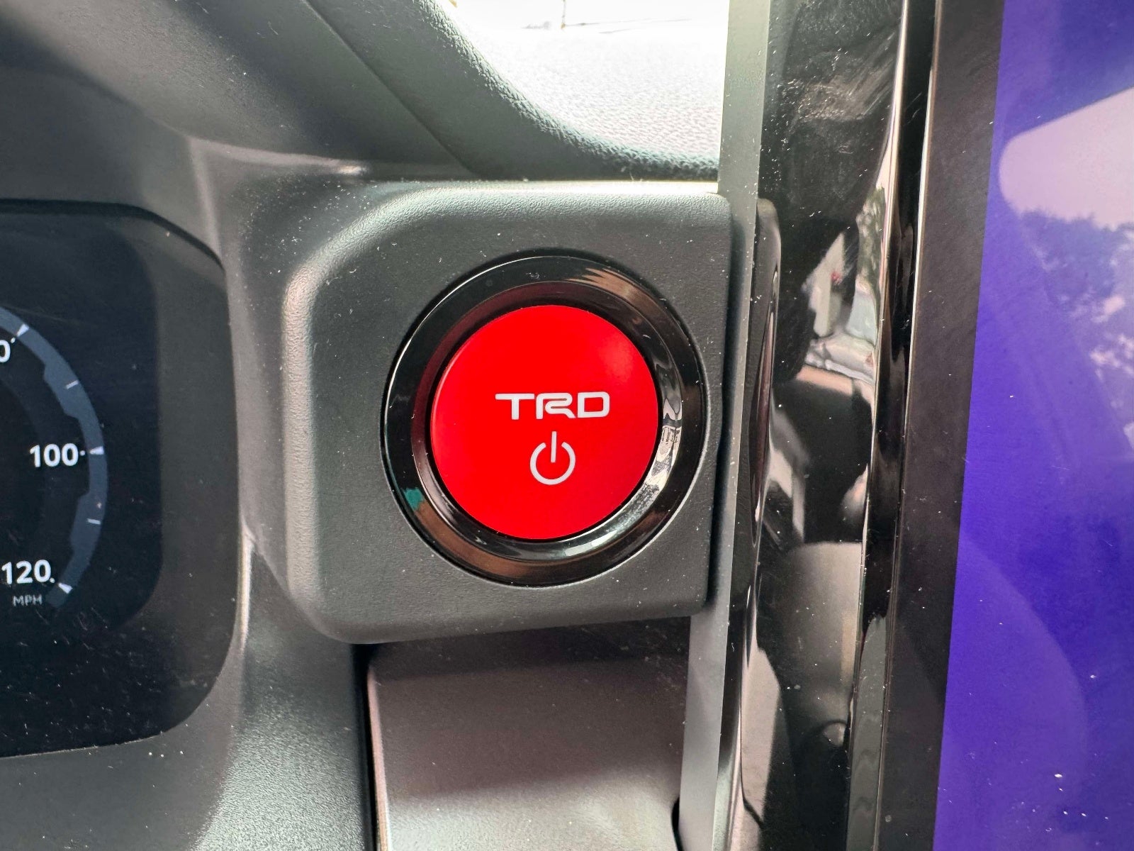 2025 Toyota Tacoma Hybrid TRD Off Road