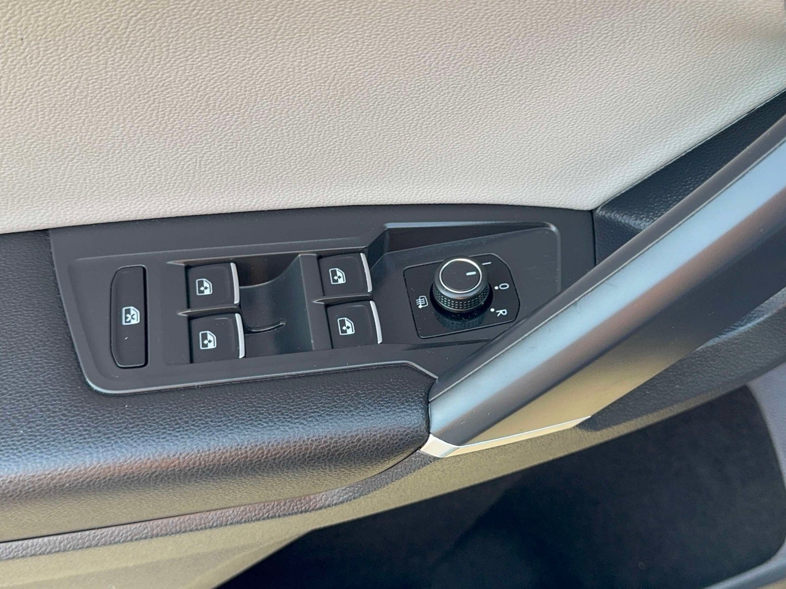 2020 Volkswagen Tiguan 2.0T SE 4Motion