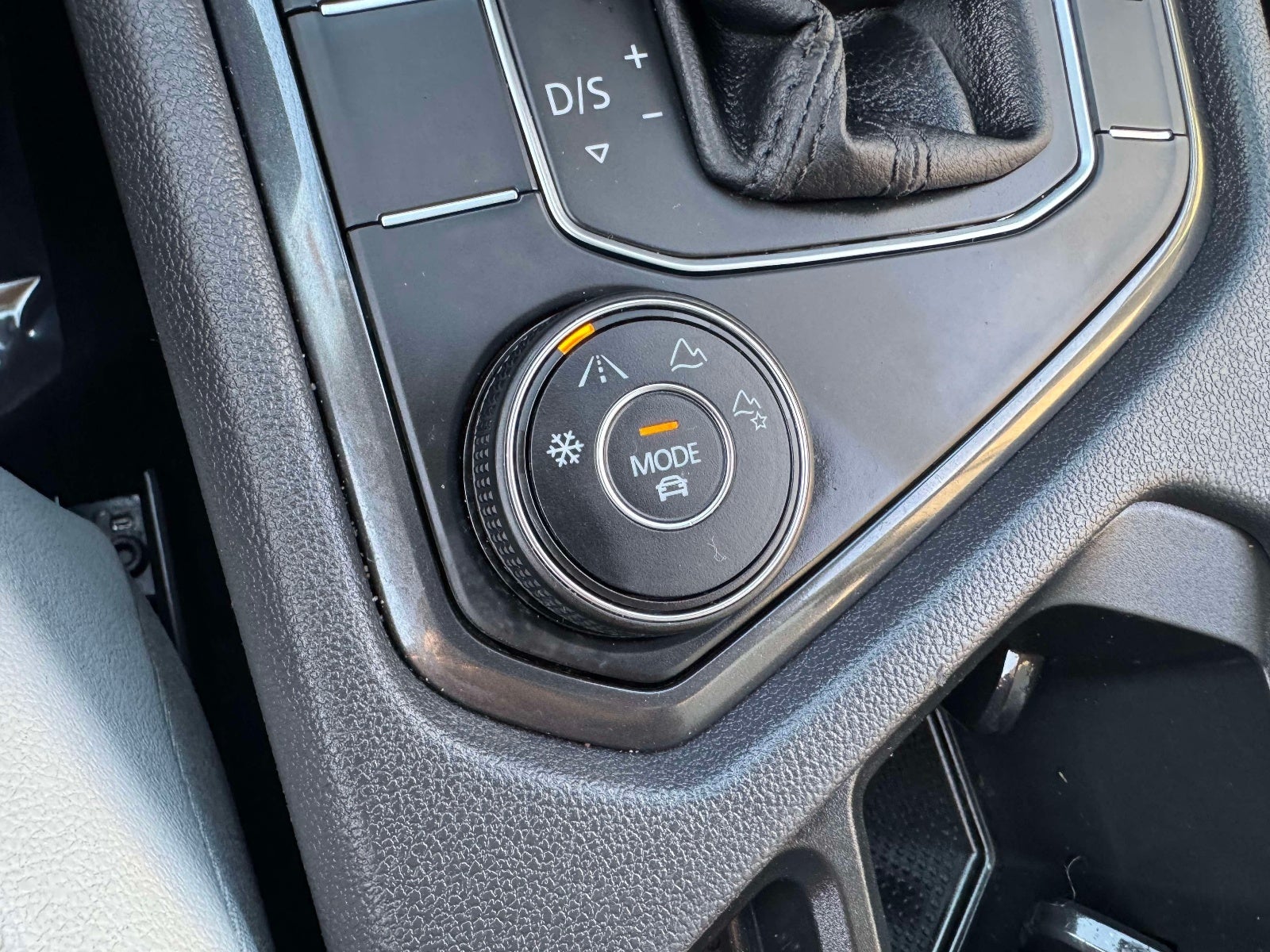 2020 Volkswagen Tiguan 2.0T SE 4Motion