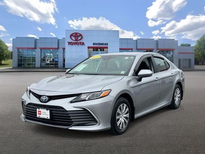 2024 Toyota Camry Hybrid LE