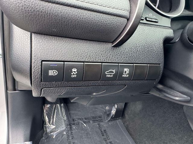 2024 Toyota Camry Hybrid LE