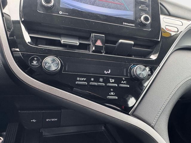 2024 Toyota Camry Hybrid LE