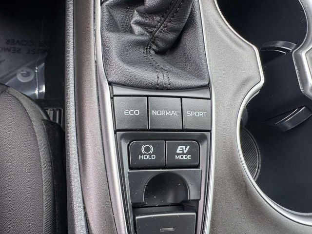 2024 Toyota Camry Hybrid LE