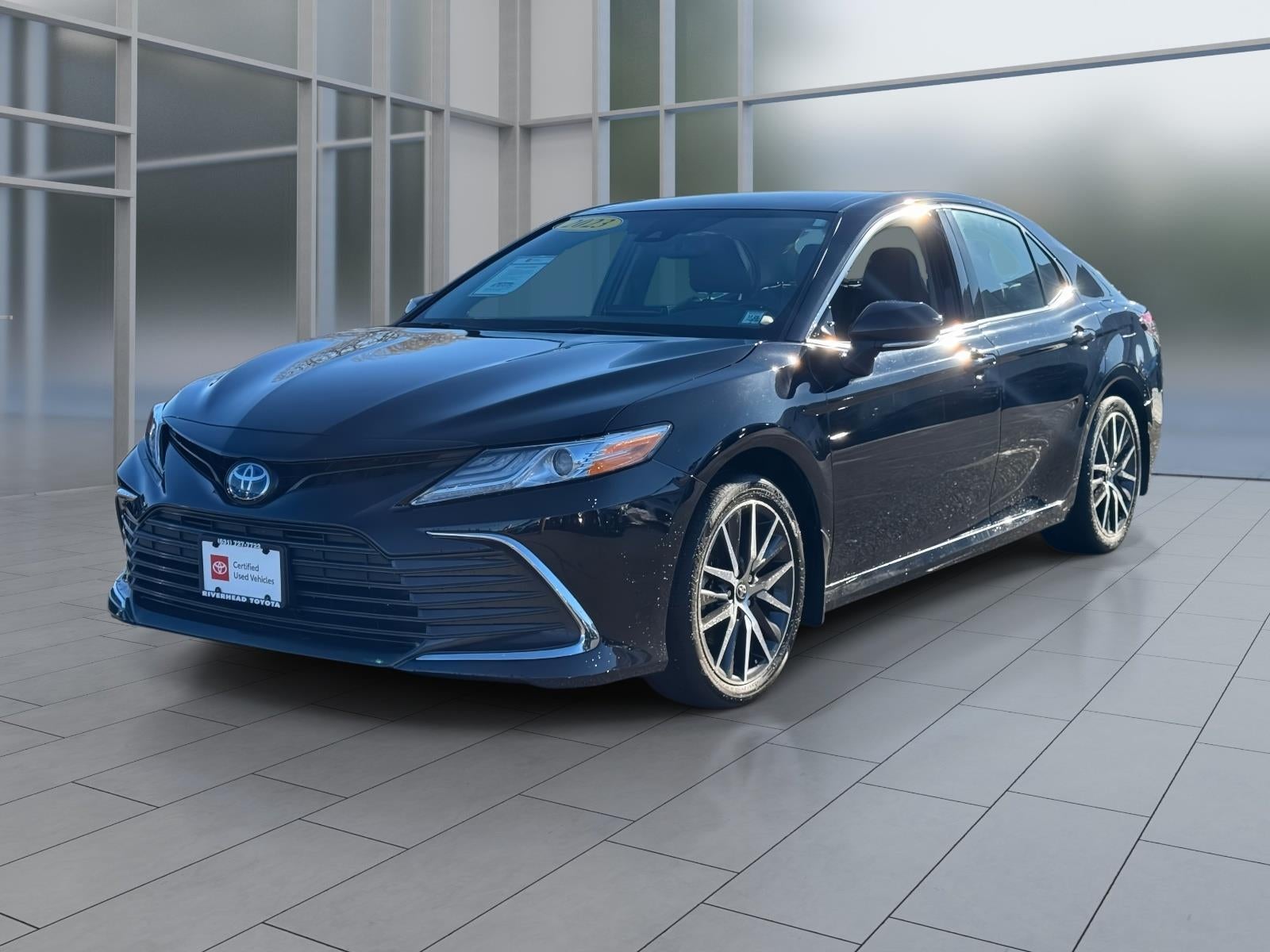 2023 Toyota Camry Hybrid XLE