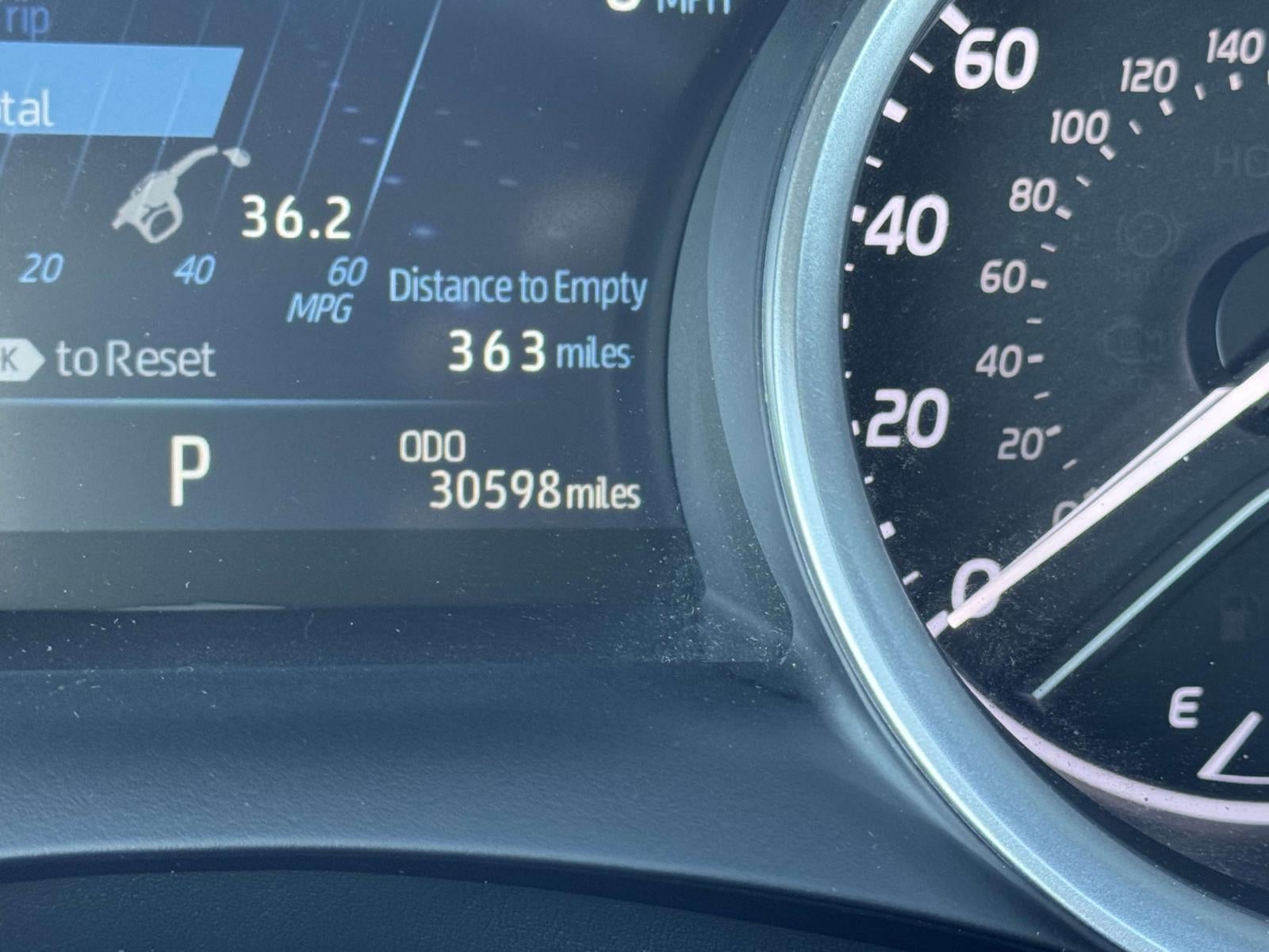 2023 Toyota Camry Hybrid XLE