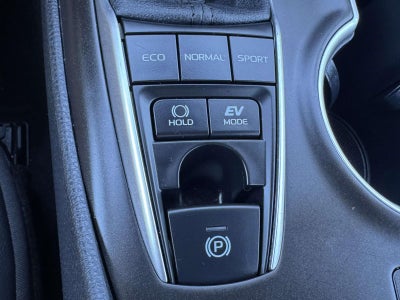 2023 Toyota Camry Hybrid XLE