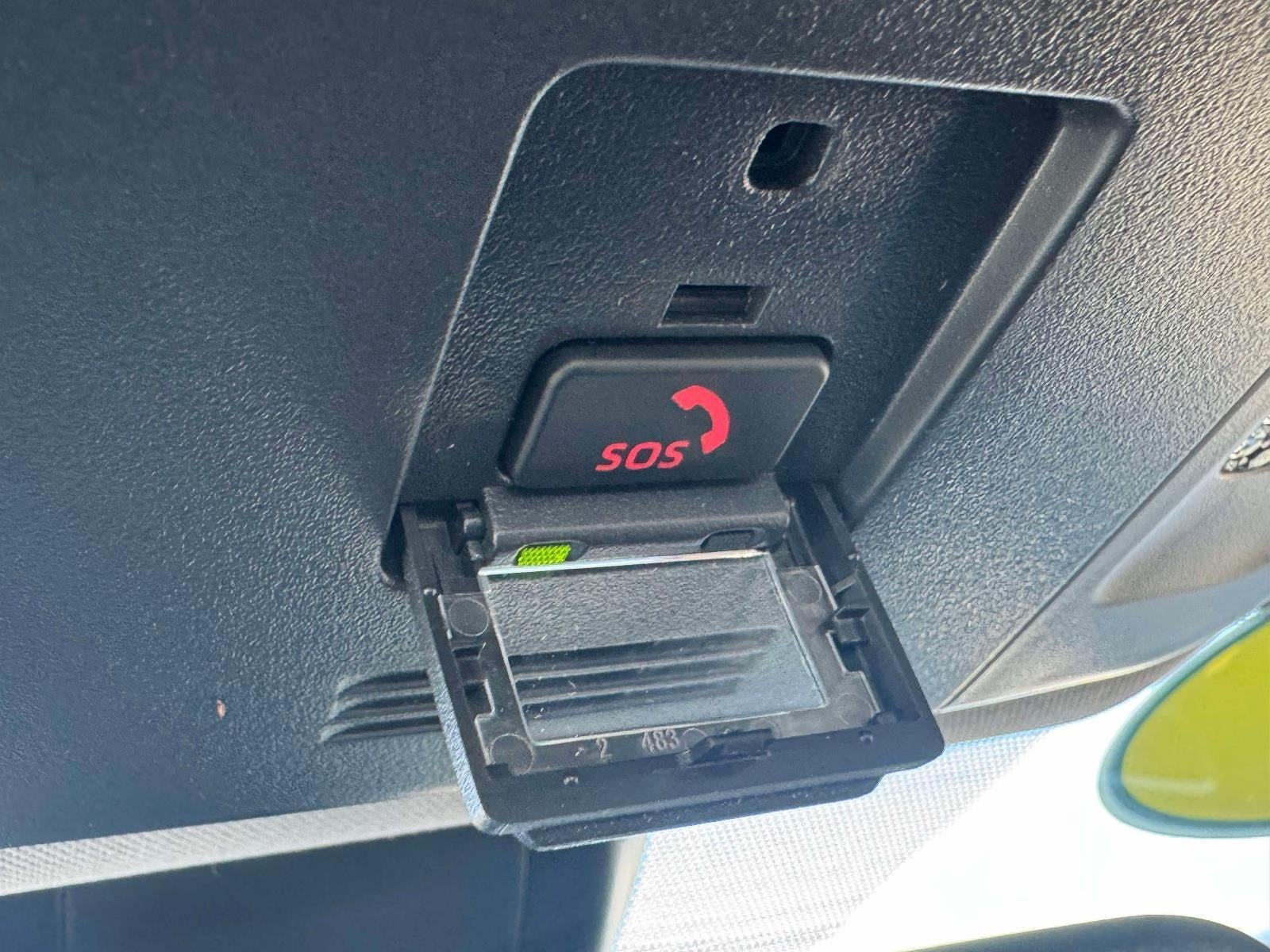 2023 Toyota Camry Hybrid XLE