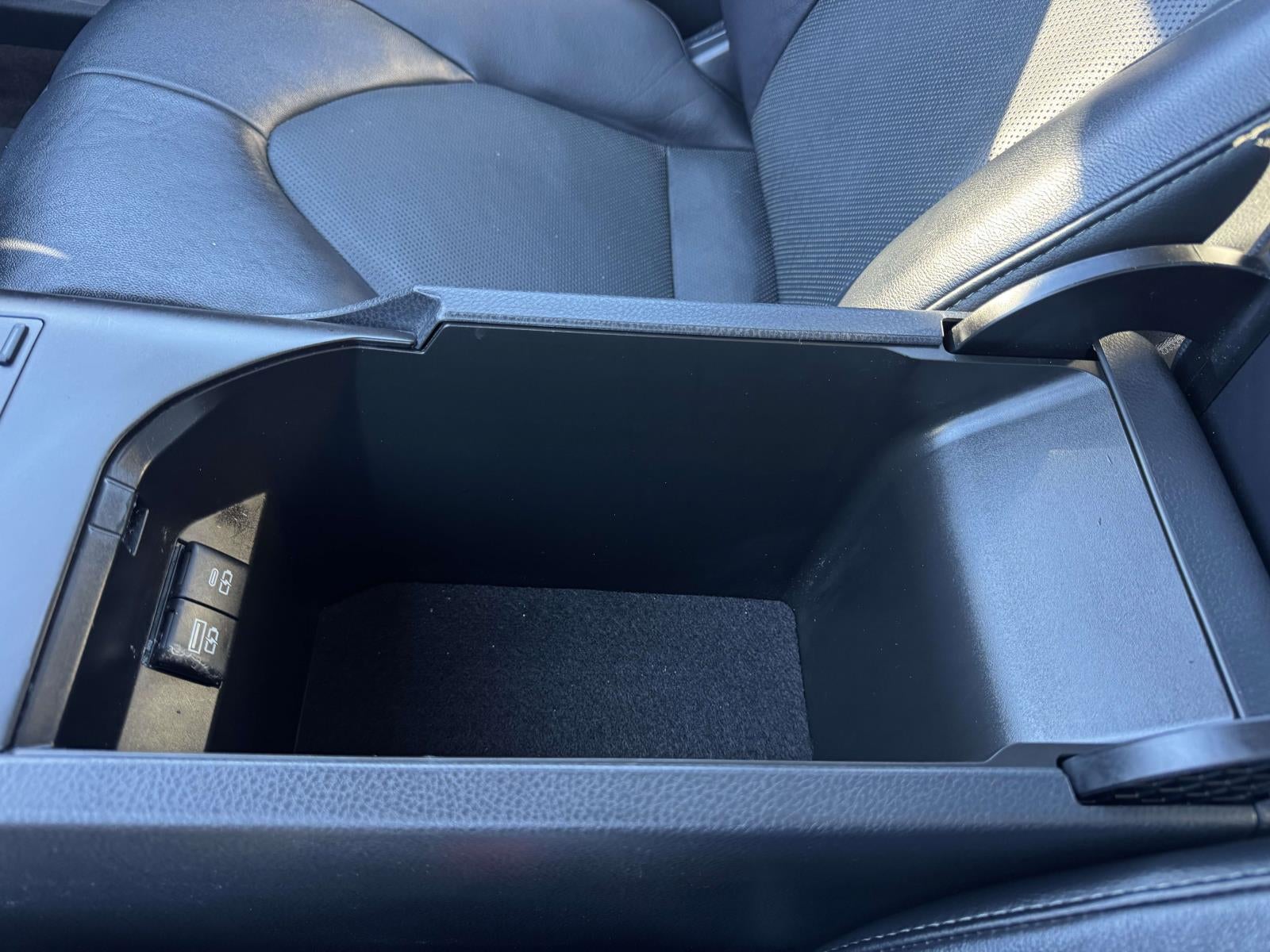 2023 Toyota Camry Hybrid XLE