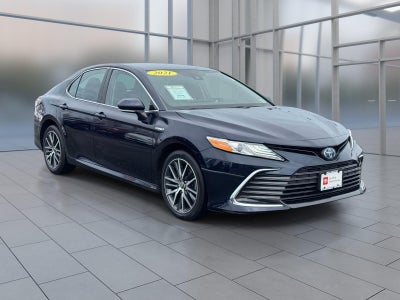 2021 Toyota Camry Hybrid XLE