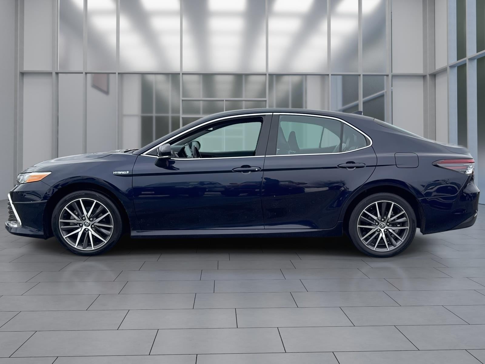 2021 Toyota Camry Hybrid XLE