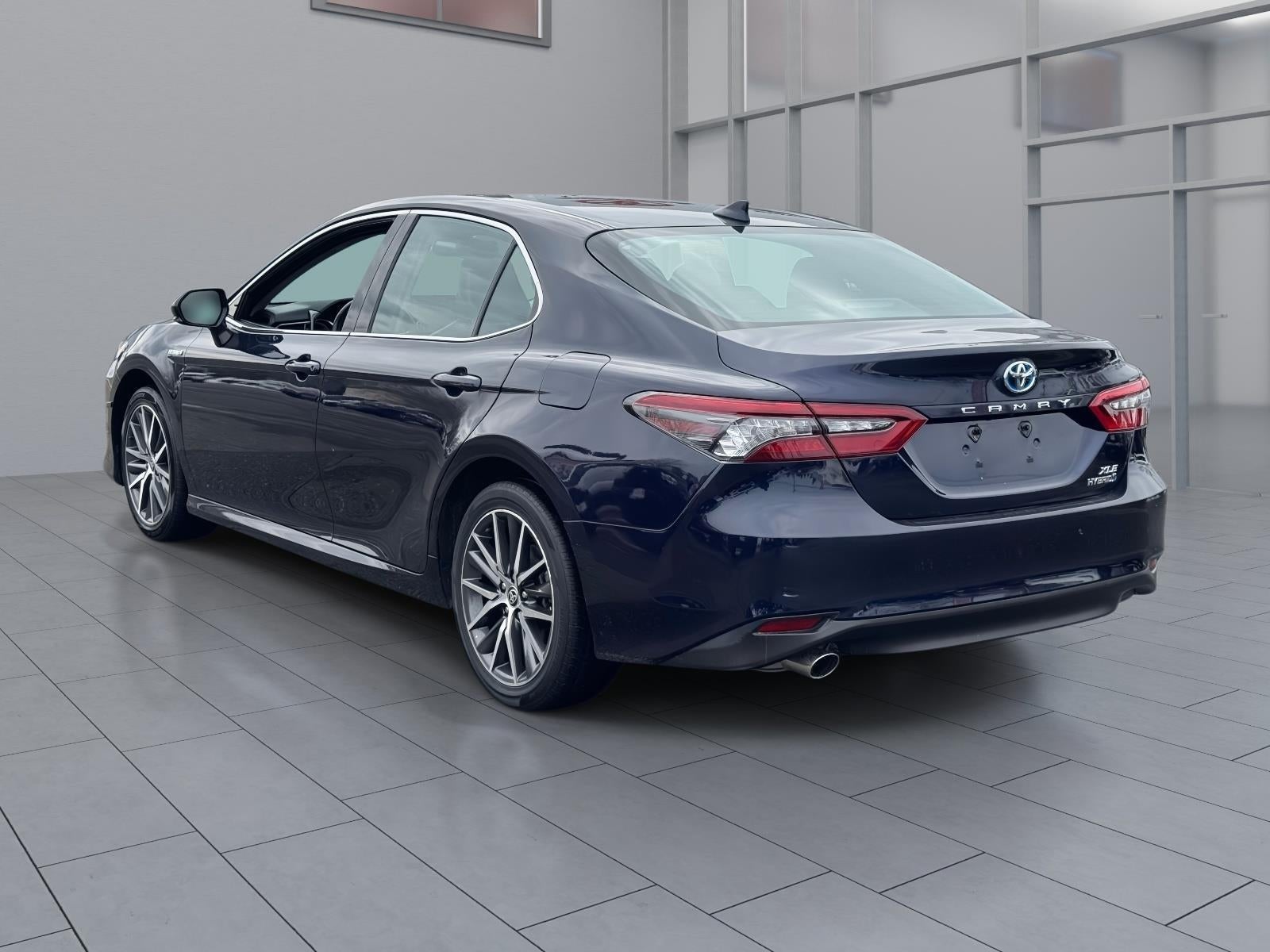 2021 Toyota Camry Hybrid XLE