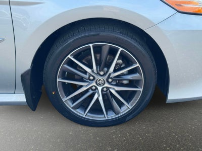2021 Toyota Camry Hybrid XLE