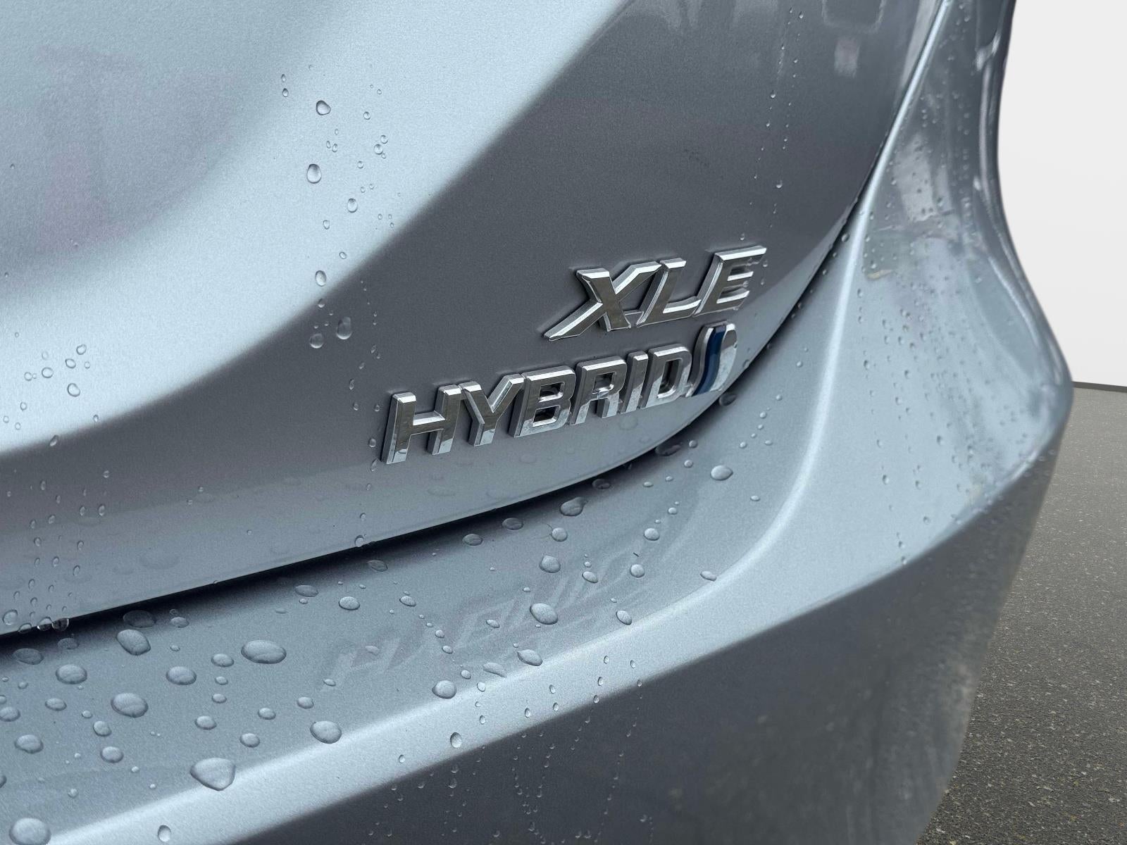 2023 Toyota Camry Hybrid XLE