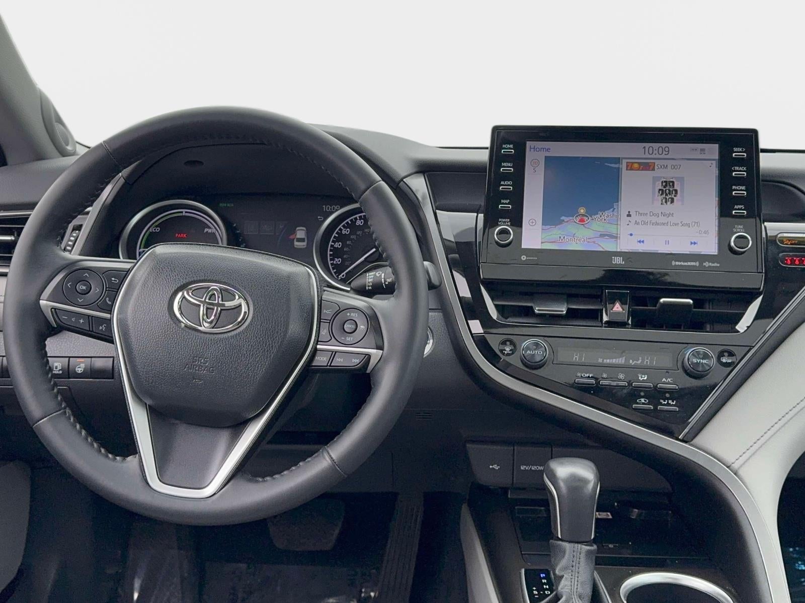 2023 Toyota Camry Hybrid XLE