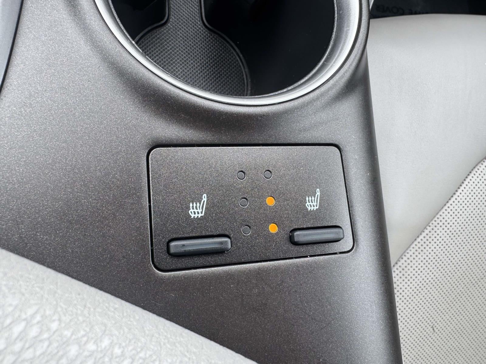 2023 Toyota Camry Hybrid XLE