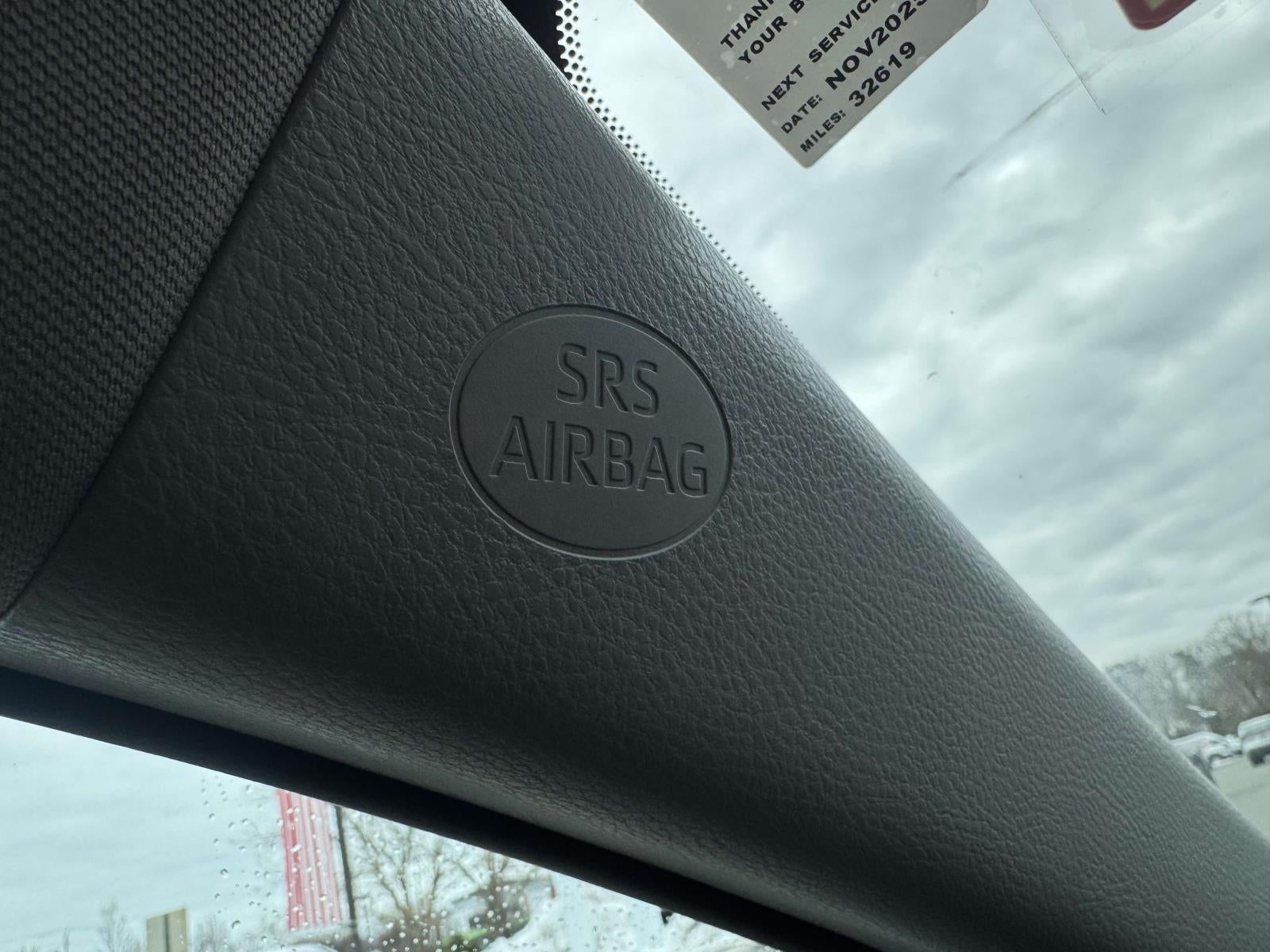 2023 Toyota Camry Hybrid XLE