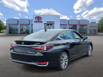 2021 Lexus ES 250