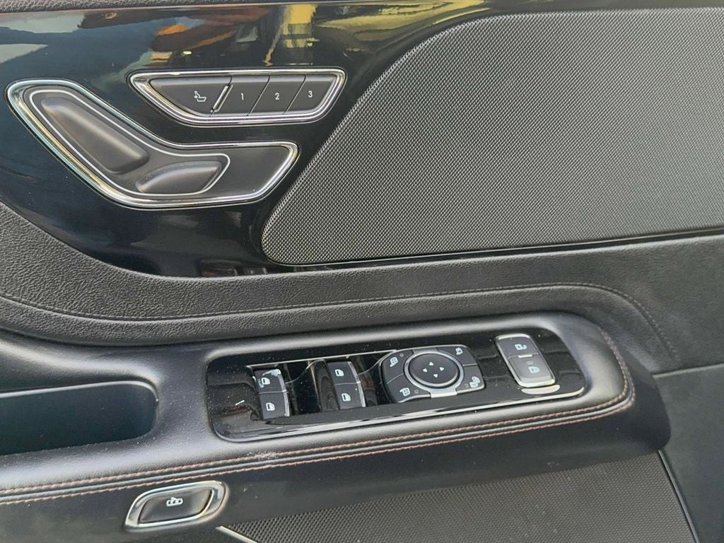 2023 Lincoln Aviator Standard