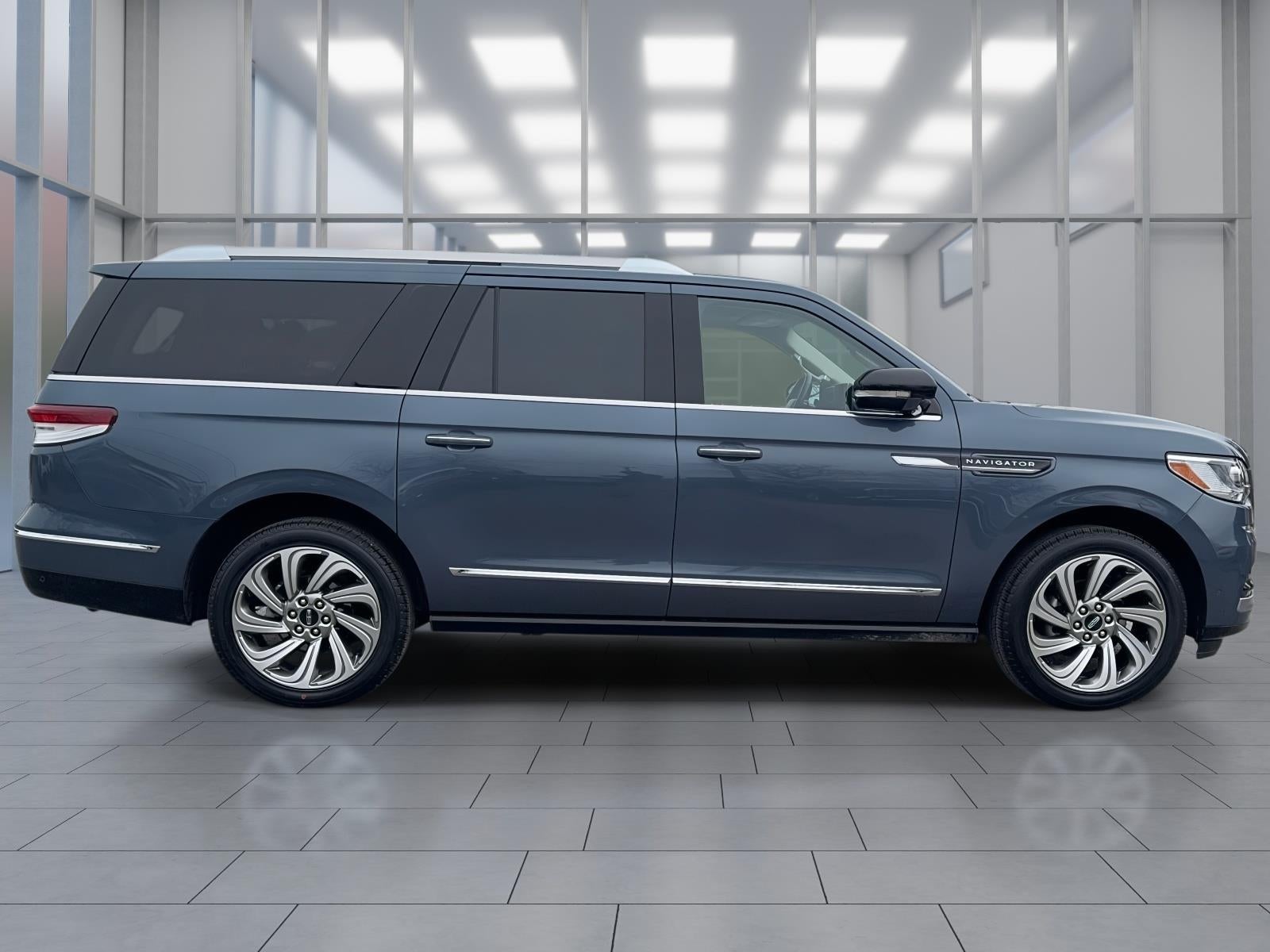 2023 Lincoln Navigator L L Reserve