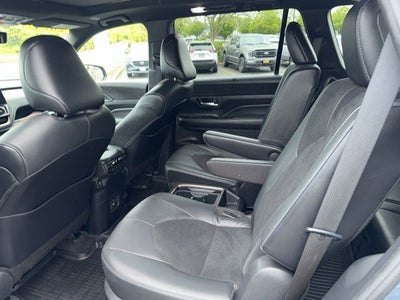2024 Toyota Grand Highlander Hybrid MAX Platinum