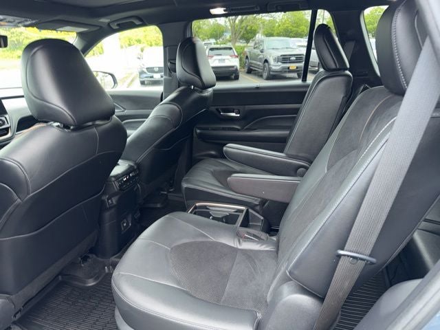 2024 Toyota Grand Highlander Hybrid MAX Platinum