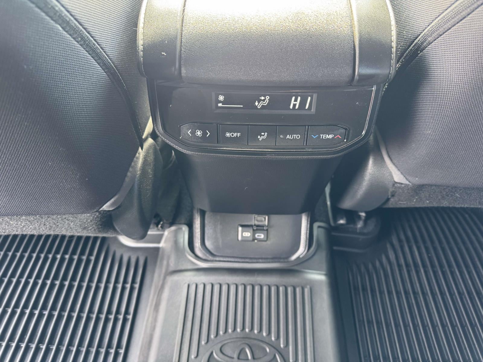 2023 Toyota Highlander Hybrid LE