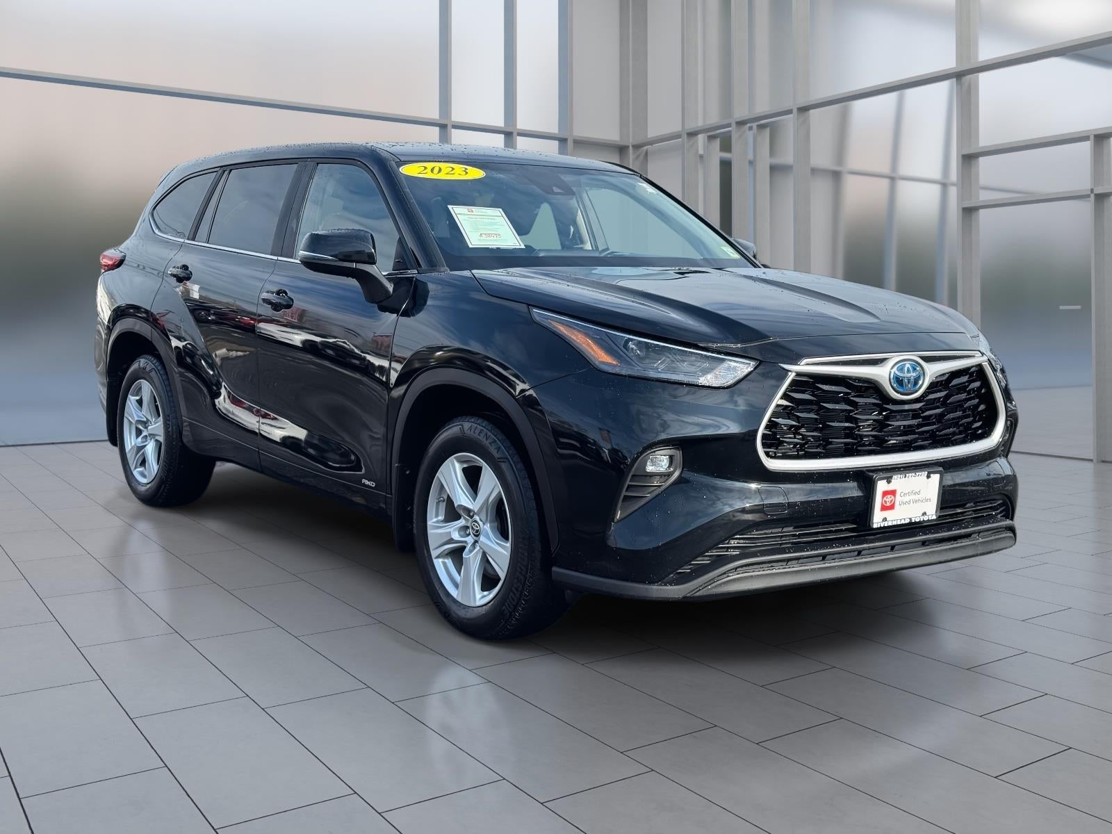 2023 Toyota Highlander Hybrid LE