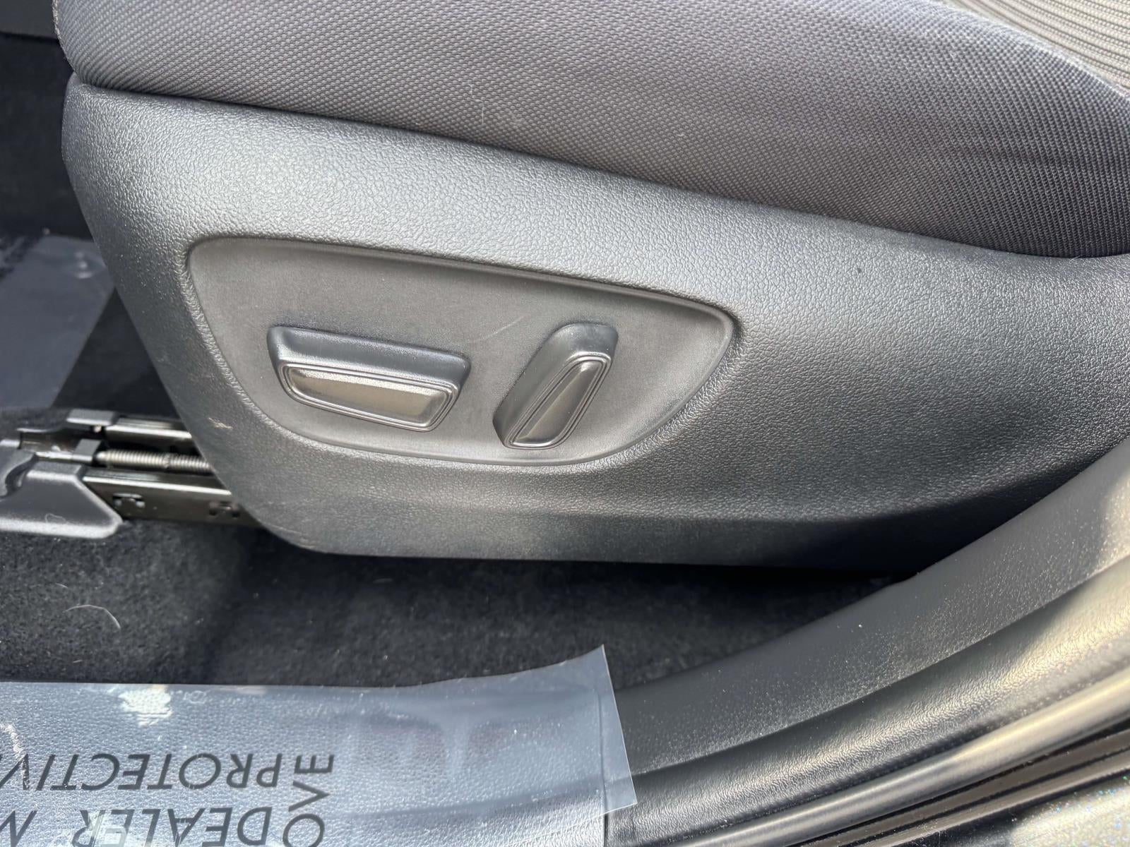 2023 Toyota Highlander Hybrid LE