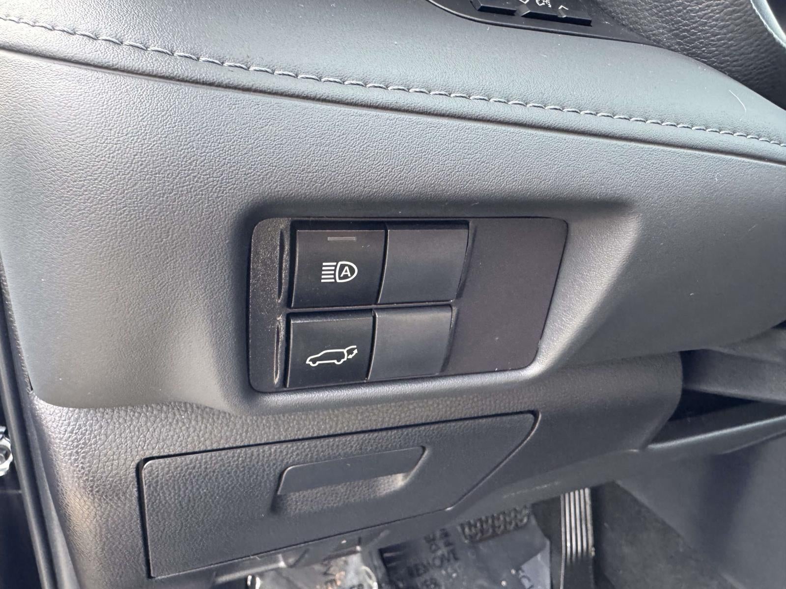 2023 Toyota Highlander Hybrid LE