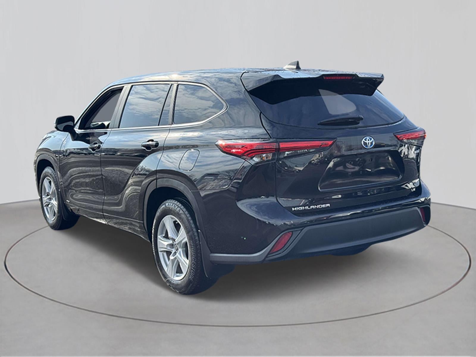 2023 Toyota Highlander Hybrid LE