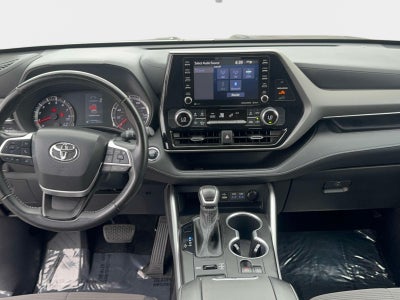 2022 Toyota Highlander LE