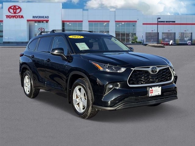 2022 Toyota Highlander LE
