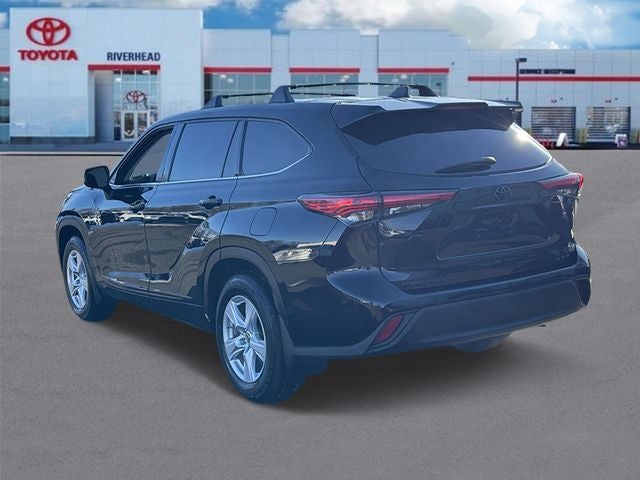 2022 Toyota Highlander LE