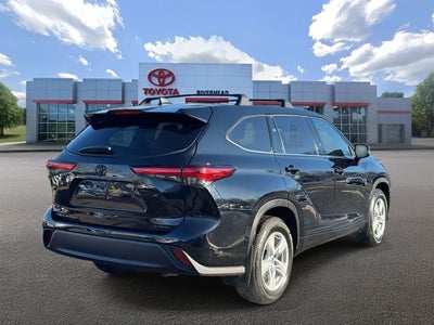 2022 Toyota Highlander LE