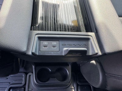 2025 Toyota Sienna Woodland Edition 7 Passenger