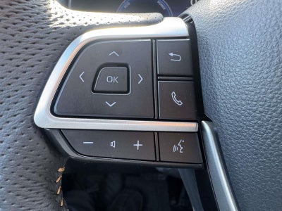 2025 Toyota Sienna Woodland Edition 7 Passenger