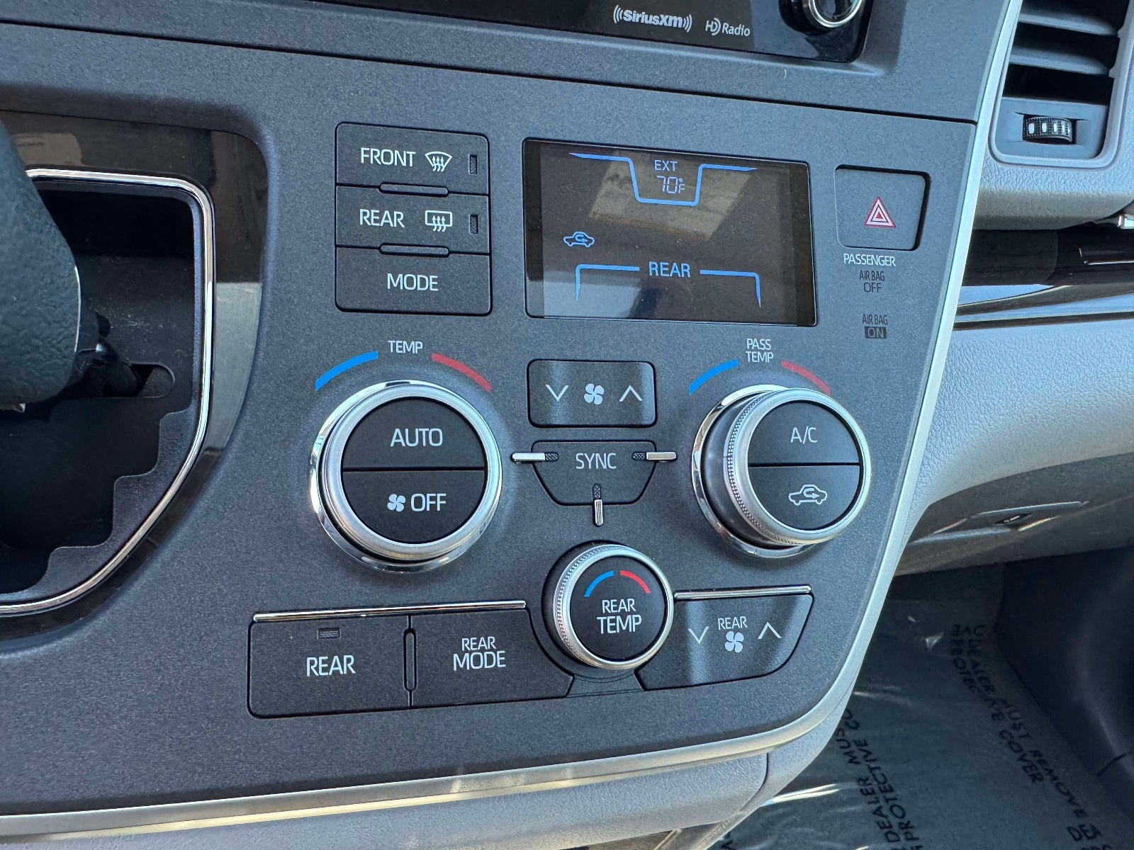 2020 Toyota Sienna Limited 7 Passenger
