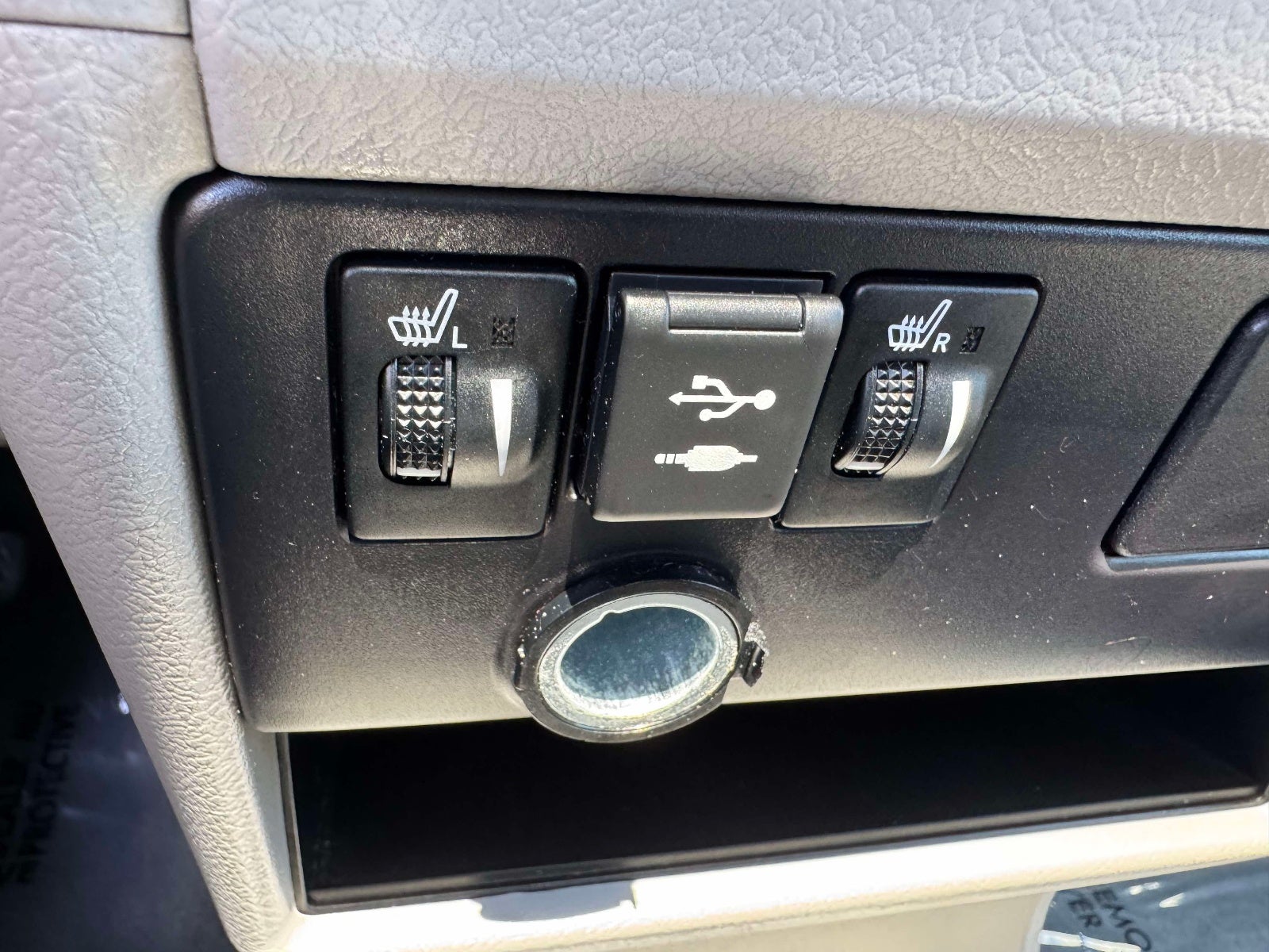 2020 Toyota Sienna Limited 7 Passenger