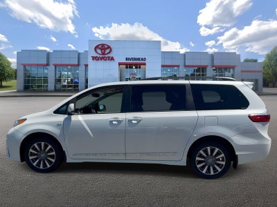 2020 Toyota Sienna Limited 7 Passenger