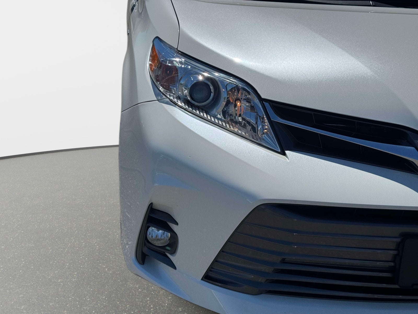 2020 Toyota Sienna Limited 7 Passenger