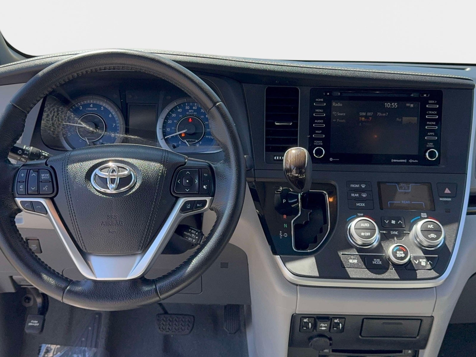 2020 Toyota Sienna XLE Premium 7 Passenger