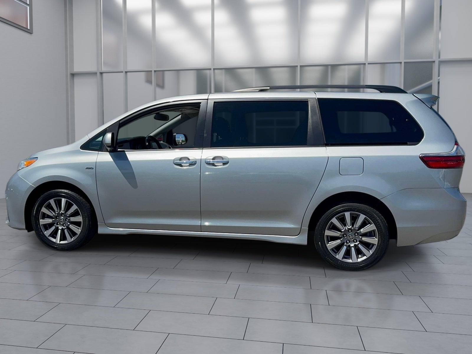 2020 Toyota Sienna XLE Premium 7 Passenger